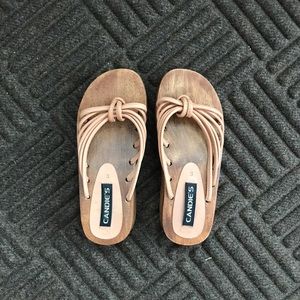 Girls sandals